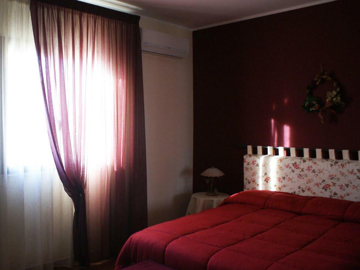 Etna B&B Pedara Bagian luar foto